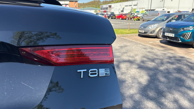 Volvo Xc60 2.0 T8 390 Hybrid Inscription Pro 5dr AWD G tronic Estate